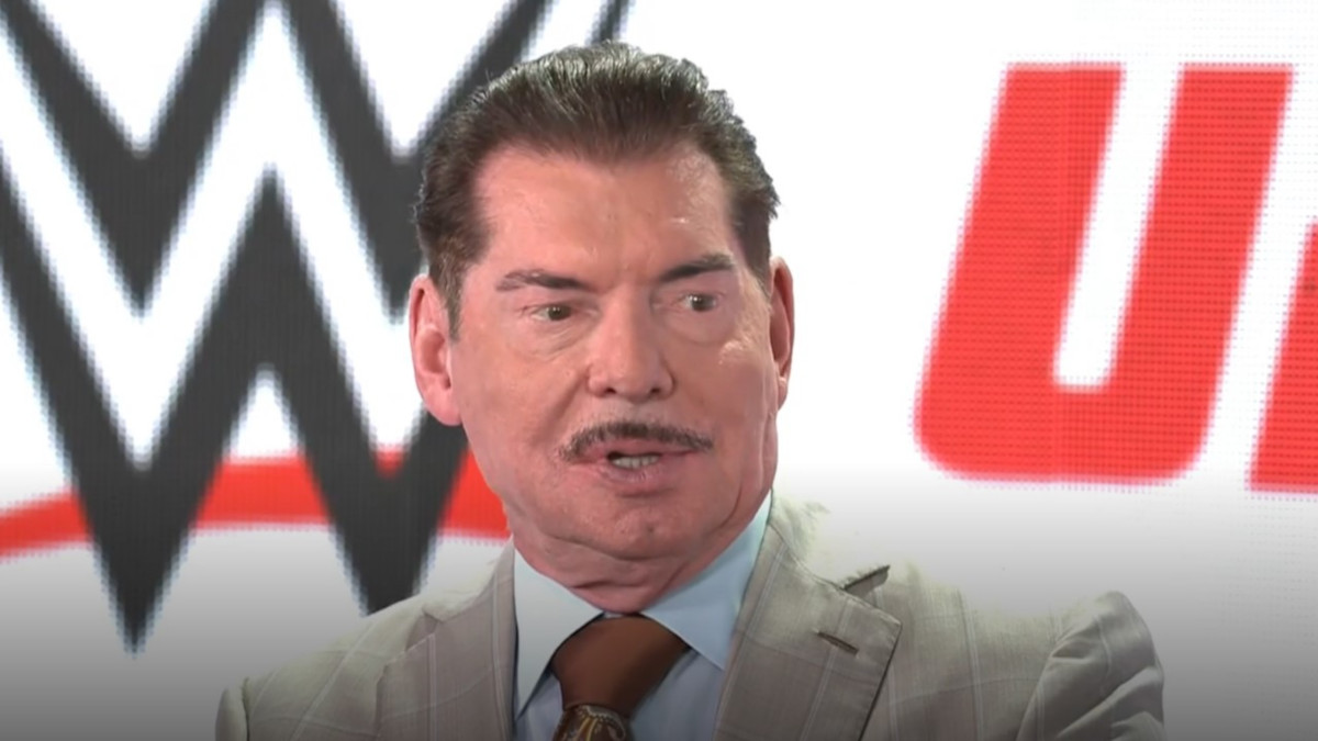 WWE Hall Of Famer calls Vince McMahon a 'piece of sh*t' for breaking